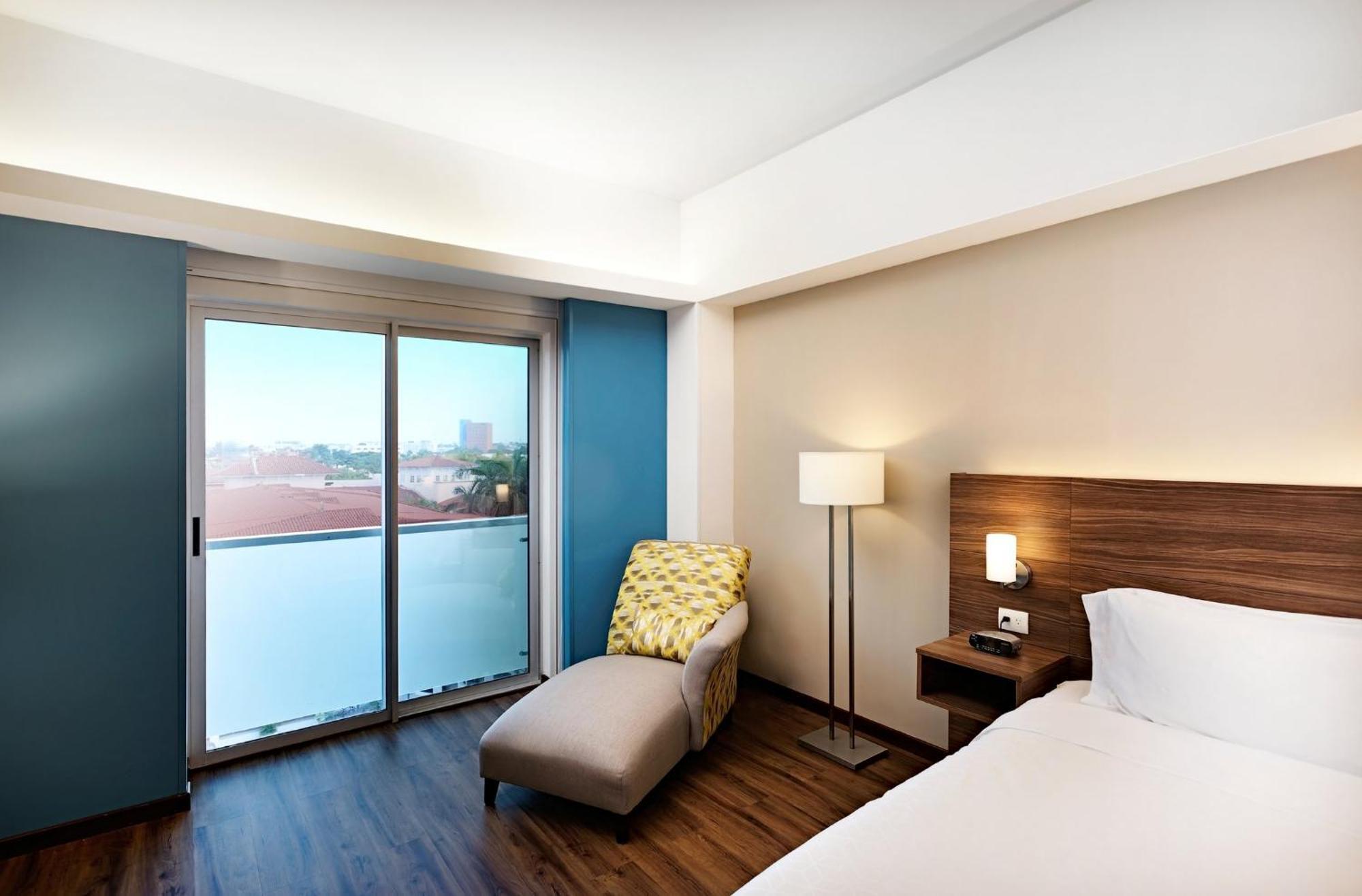 Holiday Inn Express Villahermosa By Ihg Exterior foto
