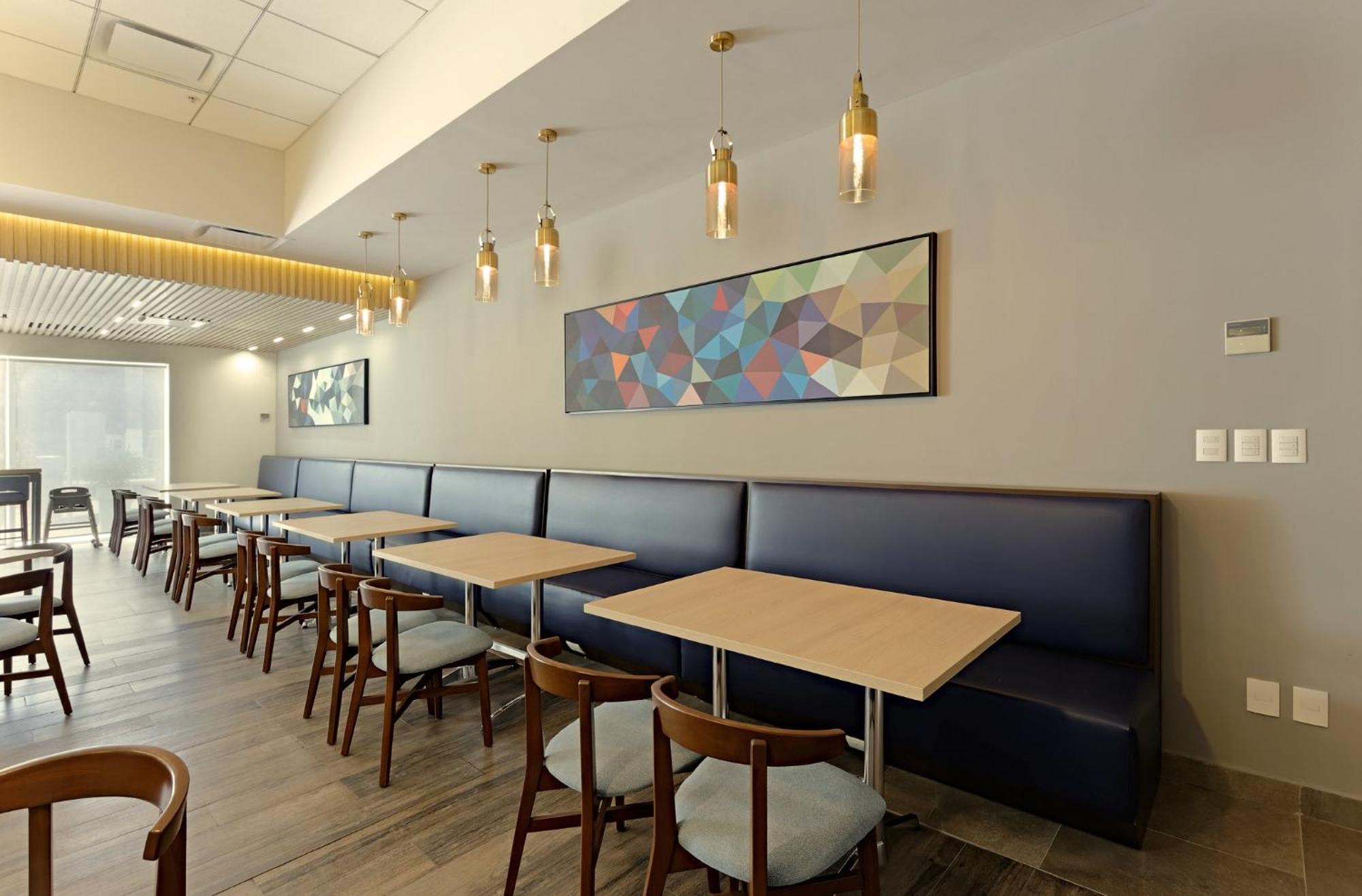 Holiday Inn Express Villahermosa By Ihg Exterior foto